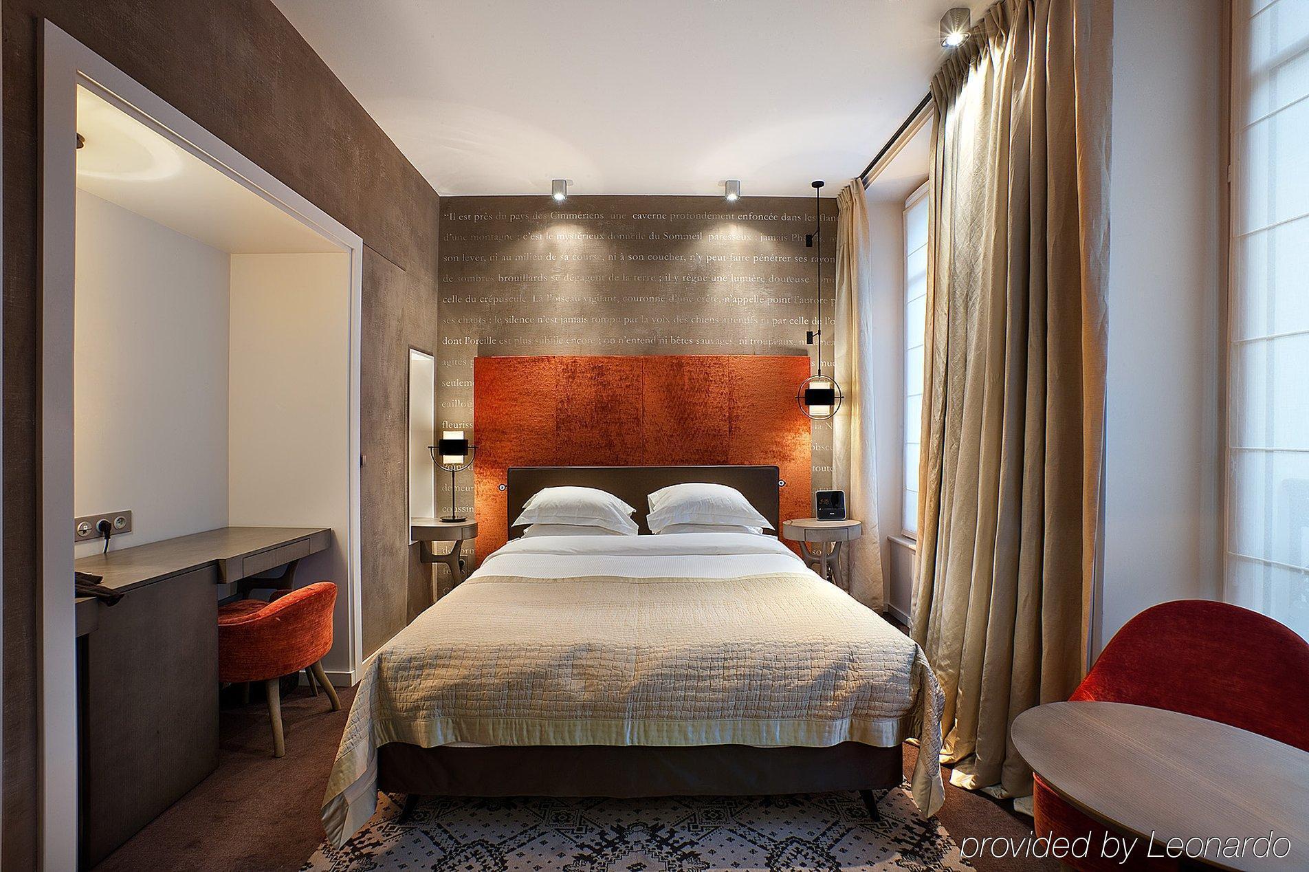 Le Pavillon Des Lettres Hotel Paris Room photo